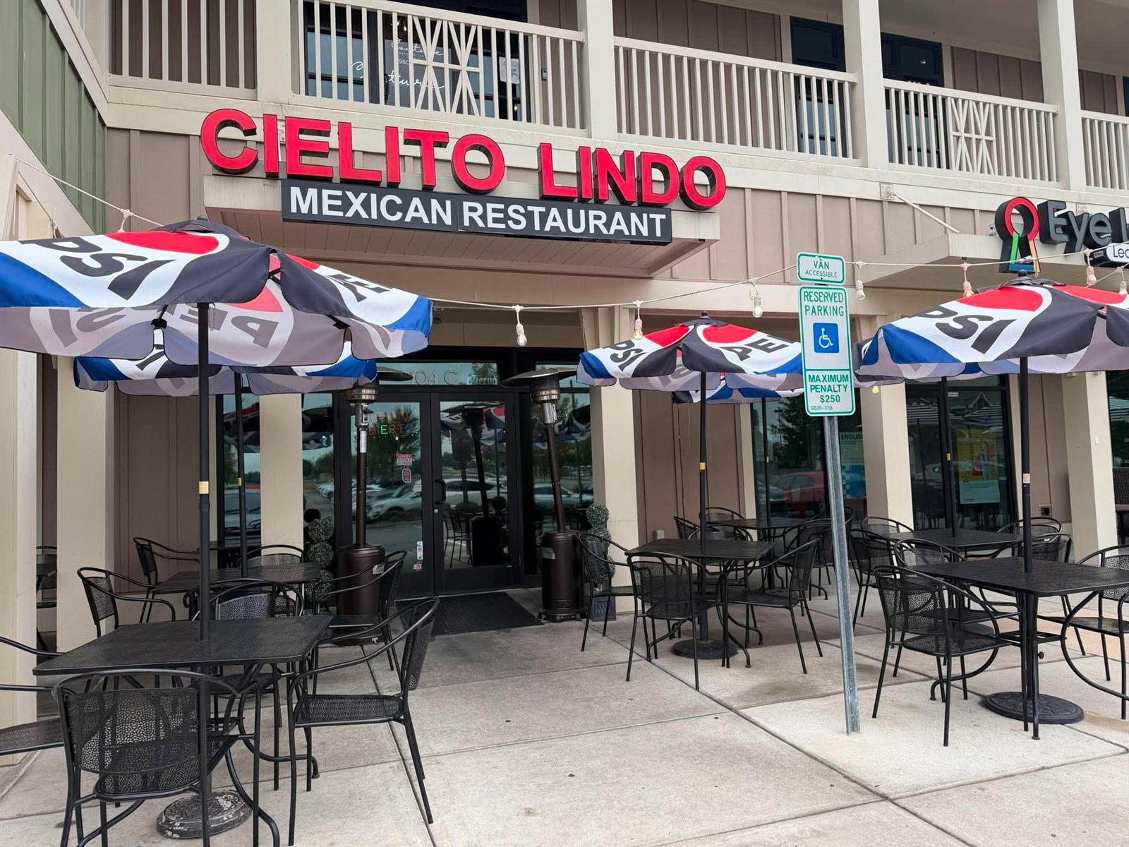 Cielito Lindo storefront in Concord